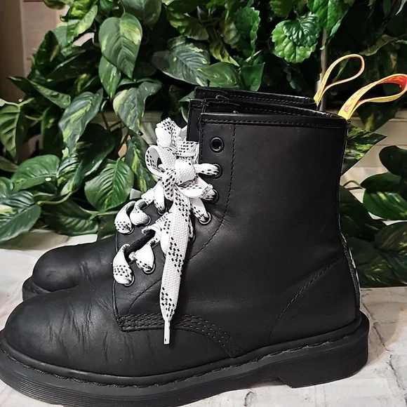 Dr. Martens x Sex Pistons Black